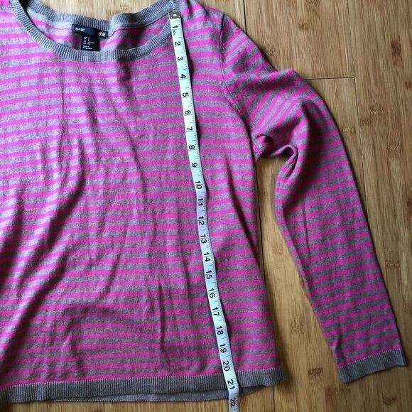 H&M pink stripped crew neck sweater-small - Picture 3 of 5